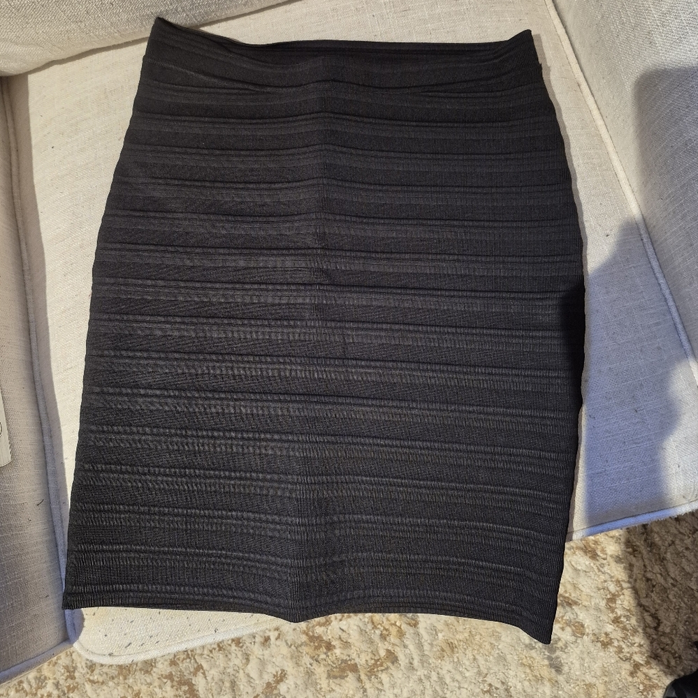 Cut25 Medium Black Bodycon Bandage Skirt